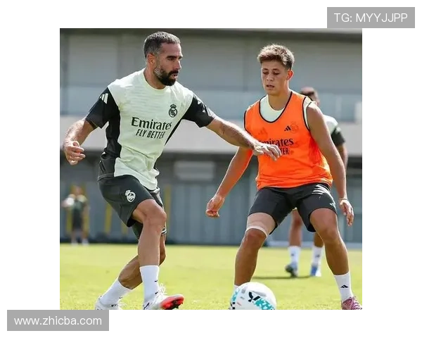 马赛俱乐部最新动态：新援加盟赛季前瞻以及教练战术调整解析